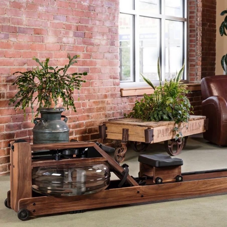 Гребний тренажер для дому WaterRower Classic Walnut S4 водний дерев'яний професійний