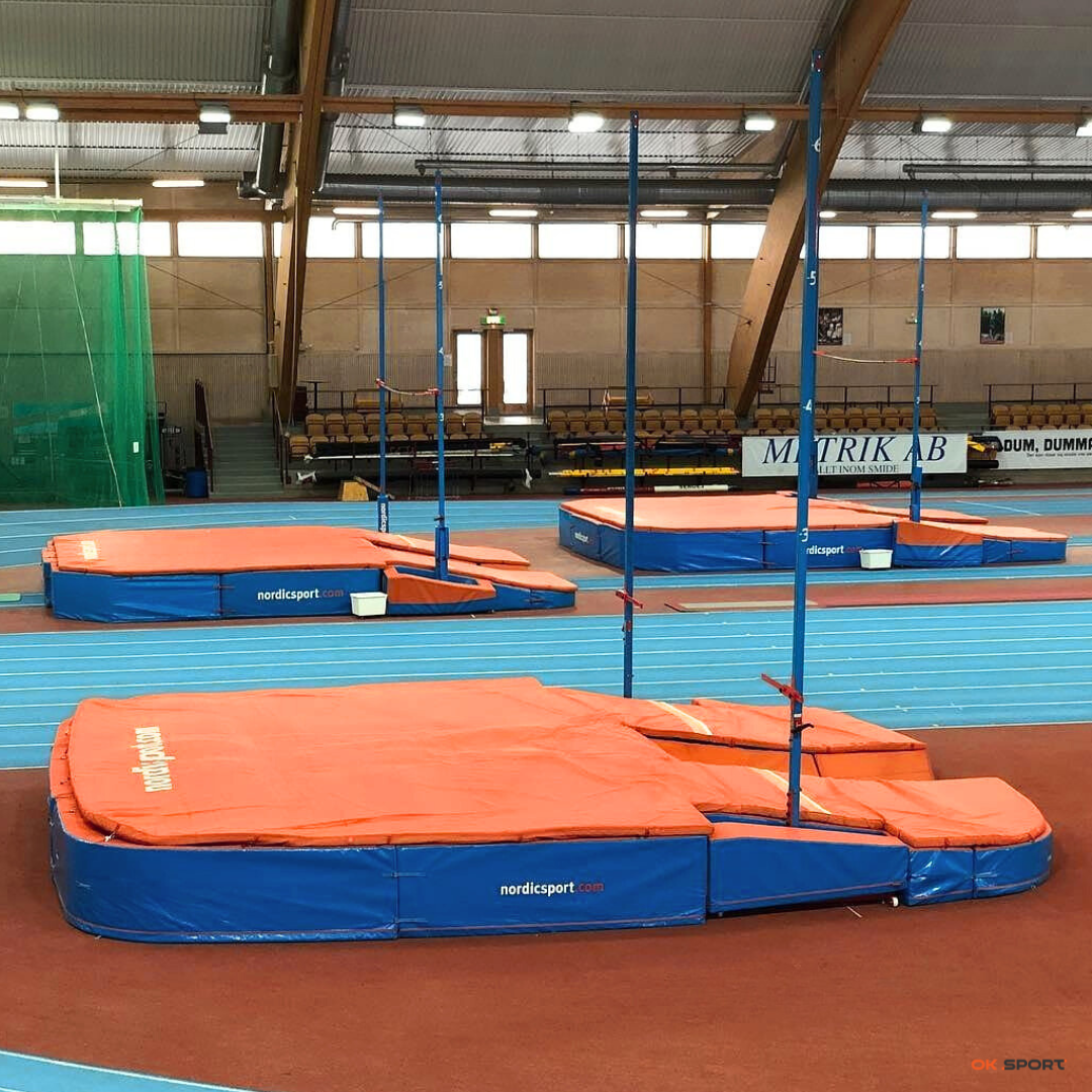 Мат для стрибків з жердиною Nordic Sport Pole Vault Pit Athena 2 Round, WA сертифікат
