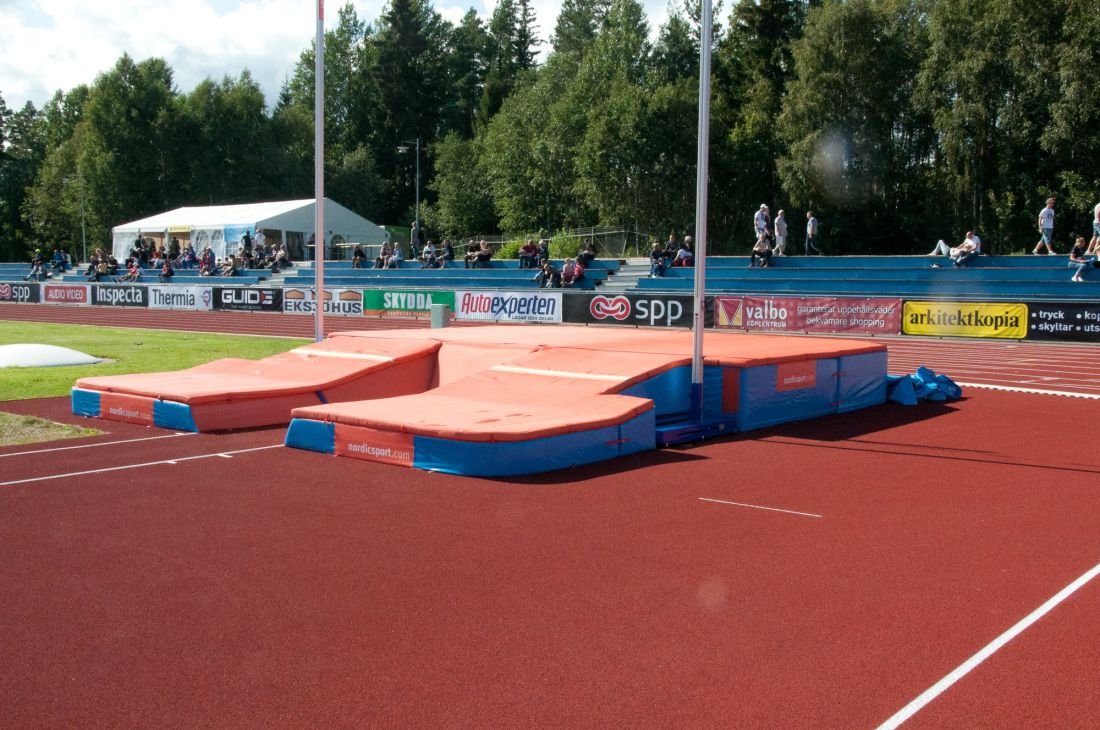 Мат для стрибків з жердиною Nordic Sport Pole Vault Pit Champion 2, WA сертифікат