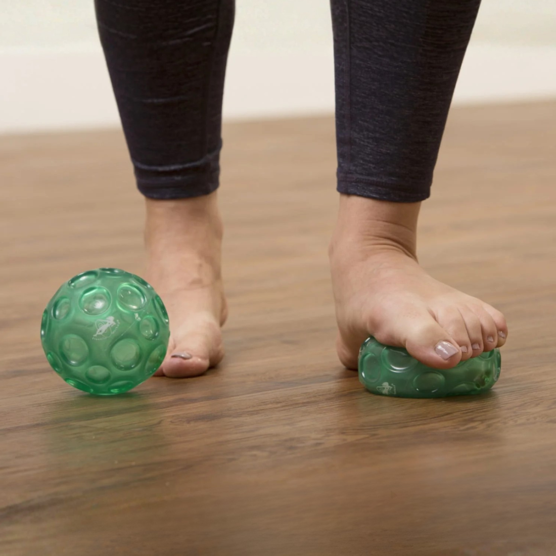 М’ячі для масажу Franklin Method Textured Ball Set текстуровані зелені, 9 см, 2 шт.