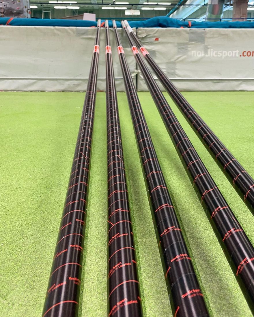 Шест для стрибків Nordic Sport Vaulting Pole EVO2 (4м)
